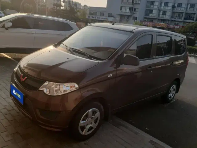 Фотография автомобиля — Wuling Hongguang
