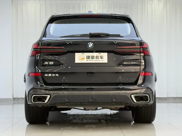 BMW X5 — Фото автомобиля 12