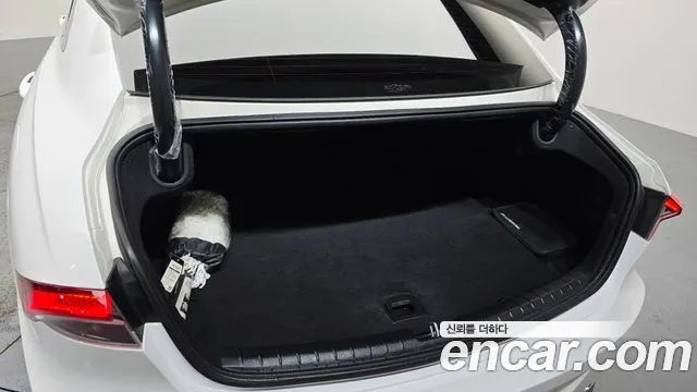 Hyundai Grandeur Новый Grandeur IG 3.0 LPi (Для проката) — Фото автомобиля 14