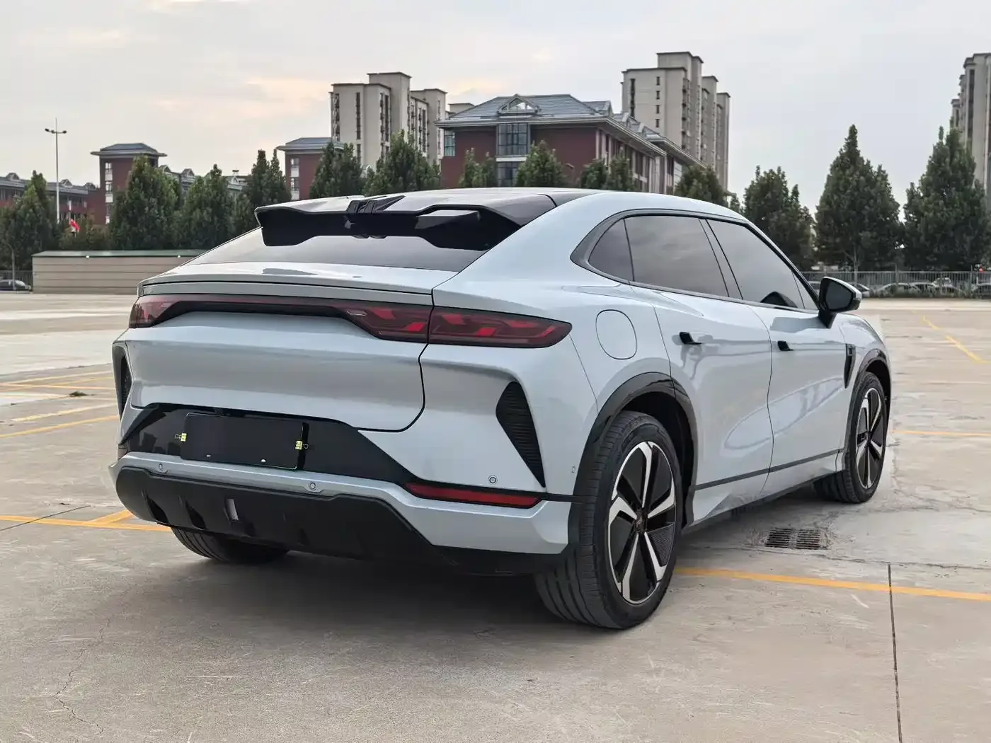 BYD Song L EV 2024 Model 662km Excellence — Фото автомобиля 9