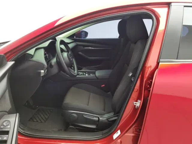 Mazda Axela — Фото автомобиля 10