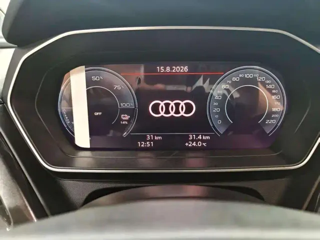 Audi Q4 e-tron — Фото автомобиля 8
