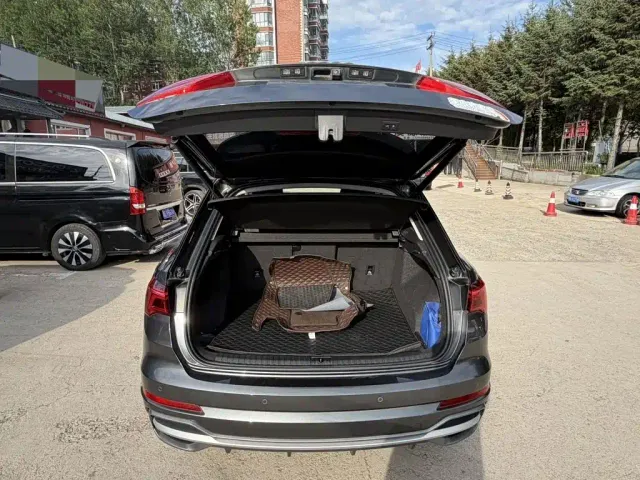 Audi Q3 — Фото автомобиля 14