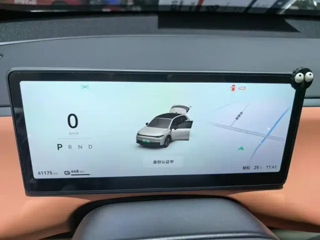 Leapmotor C10 — Фото автомобиля 11