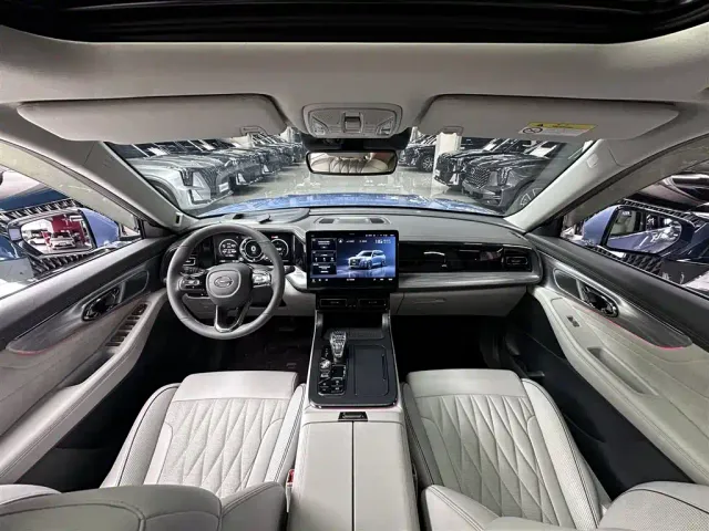 GAC Trumpchi GS8 — Фото автомобиля 23