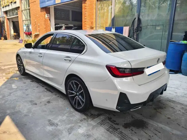 BMW 3 Series — Фото автомобиля 9