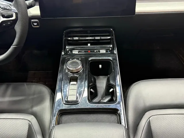 Wuling Starlight — Фото автомобиля 17