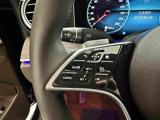 Mercedes-Benz E-Class — Фото автомобиля 6