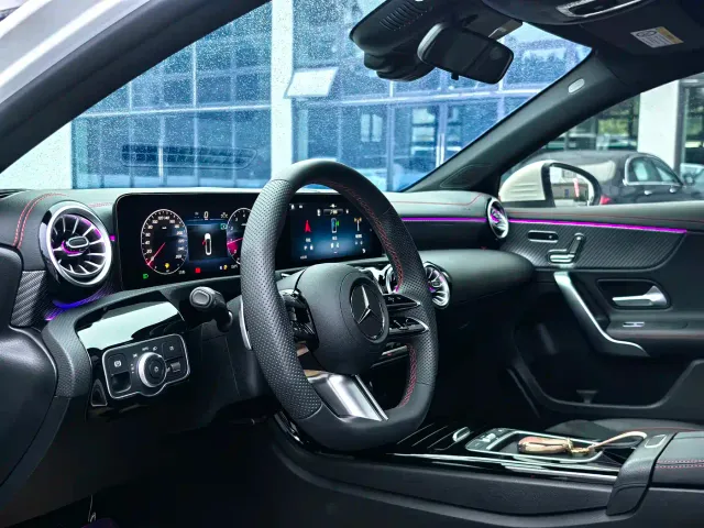 Mercedes-Benz A-Class — Фото автомобиля 9