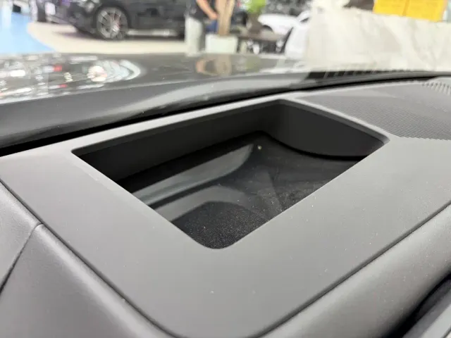 BMW 5 Series — Фото автомобиля 10