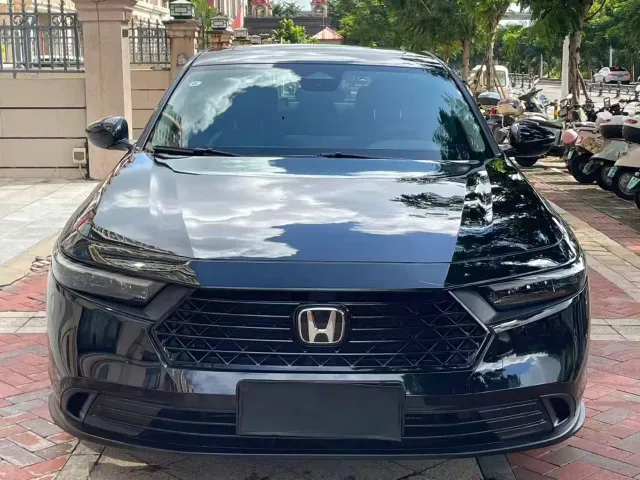 Honda Accord — Фото автомобиля 2