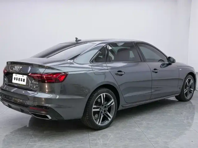 Audi A4L — Фото автомобиля 16