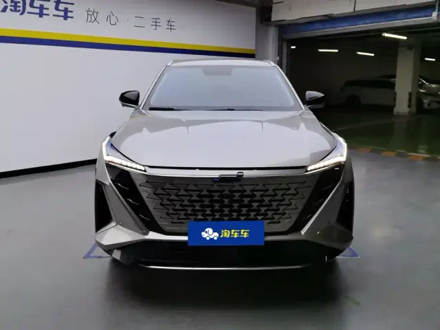 Changan Z6 — Фото автомобиля 2
