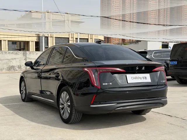 Hongqi E-QM5 — Фото автомобиля 6