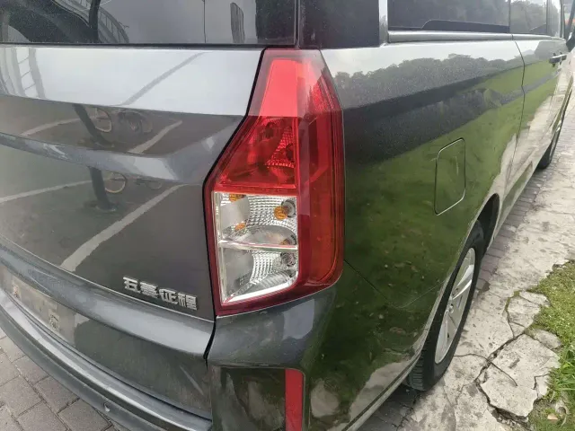 Wuling Zhengcheng — Фото автомобиля 11