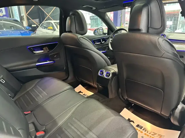 Mercedes-Benz C-Class — Фото автомобиля 14