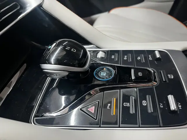 BYD Song PLUS — Фото автомобиля 13