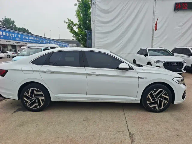 Volkswagen Sagitar — Фото автомобиля 13