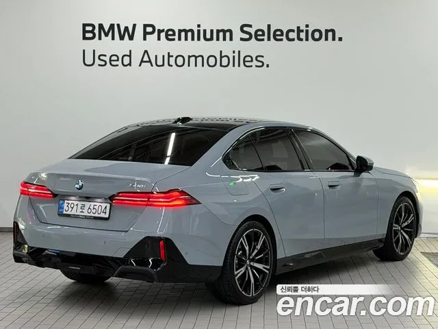 BMW 5 Series G60 — Фото автомобиля 2