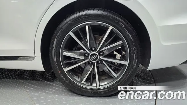 Hyundai Grandeur Новый Grandeur IG — Фото автомобиля 21