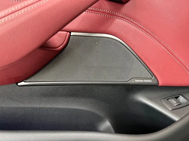 BMW 5 Series — Фото автомобиля 15