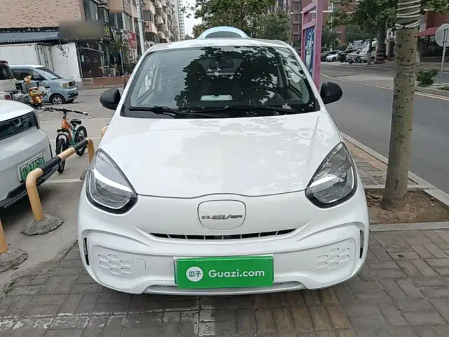 Roewe Clever — Фото автомобиля 2