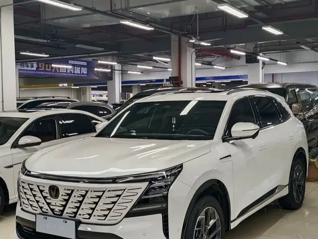 Changan CS75 Plus — Фото автомобиля 3