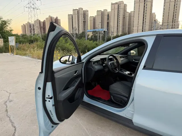 BYD Qin PLUS — Фото автомобиля 5