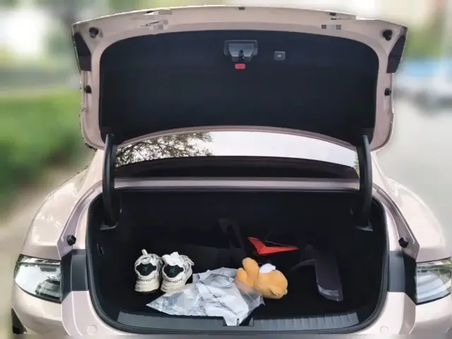 Xiaomi Auto Xiaomi SU7 2026 Rear-Wheel Drive Edition — Фото автомобиля 20