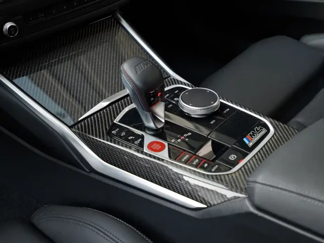 BMW M4 — Фото автомобиля 9