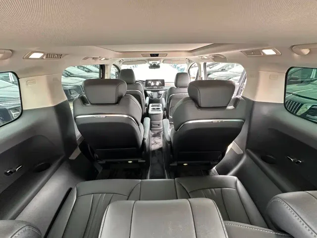 Hongqi Hongqi HQ9 PHEV 2024 Model 2.0T AWD Business Edition — Фото автомобиля 13