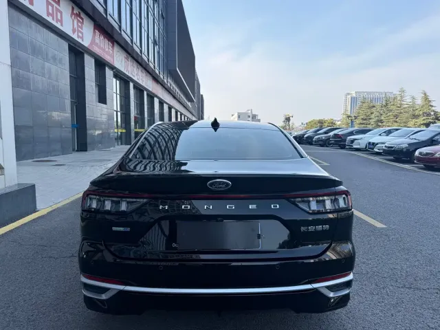Ford Mondeo — Фото автомобиля 20