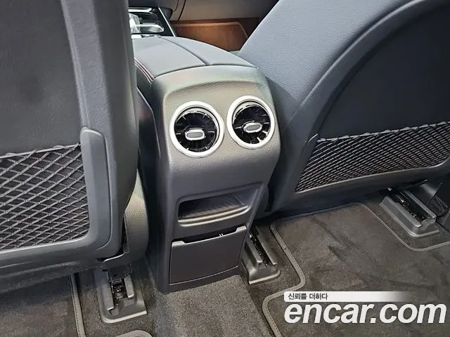 Mercedes-Benz EQB — Фото автомобиля 15