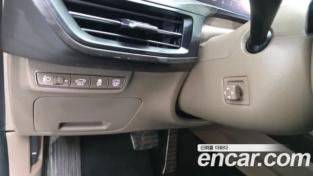 Kia K8 K8 Hybrid — Фото автомобиля 25