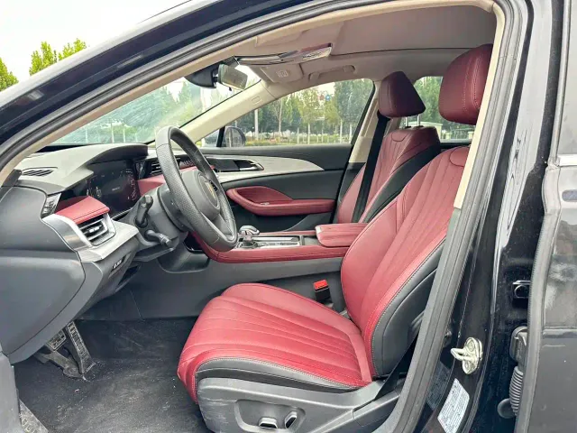 Hongqi H5 — Фото автомобиля 4