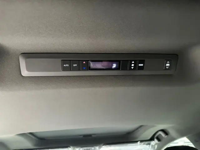 Toyota Granvia — Фото автомобиля 21