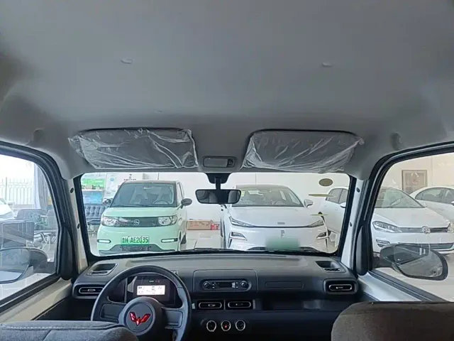 Wuling Zhiguang NEV — Фото автомобиля 17