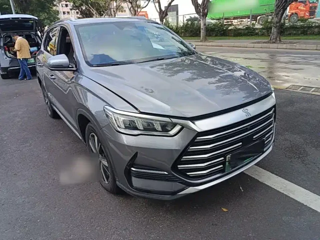 BYD Song Pro — Фото автомобиля 3