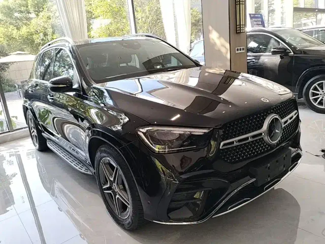 Mercedes-Benz GLE-Class — Фото автомобиля 3