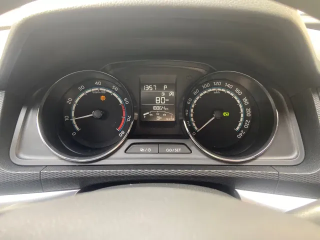 Škoda Kamiq 2023 Facelift 1.5L Auto Comfort Edition — Фото автомобиля 8