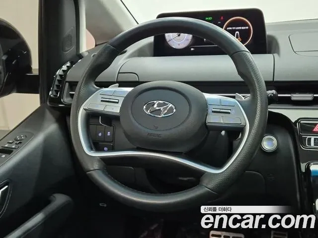 Hyundai Staria — Фото автомобиля 13