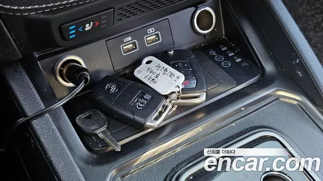 KG_Mobility_Ssangyong Rexton Новый Rexton Sport Khan Дизель 2.2 4WD — Фото автомобиля 20