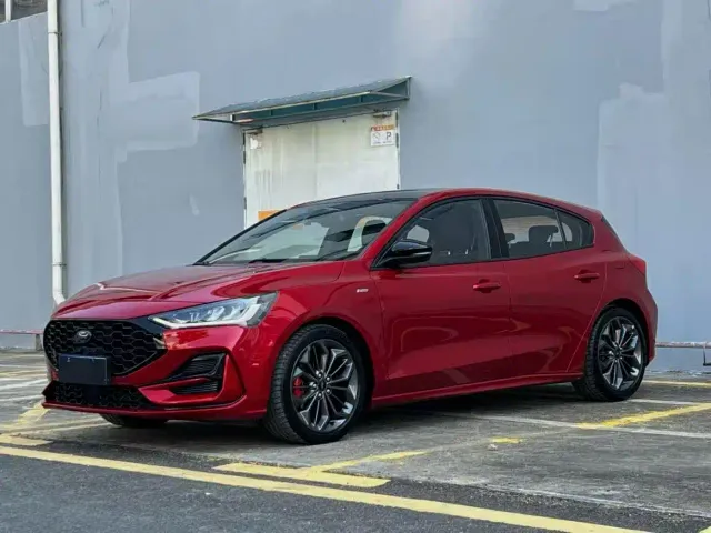Фотография автомобиля — Ford Focus