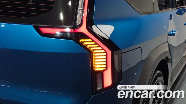 Kia EV9 — Фото автомобиля 23