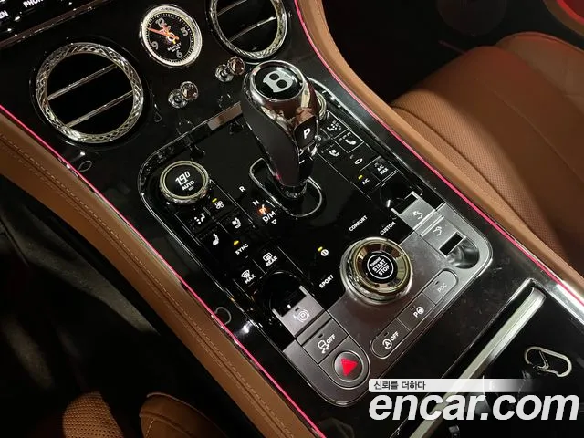 Bentley Continental — Фото автомобиля 14
