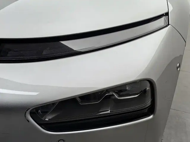 Xpeng P7 — Фото автомобиля 7