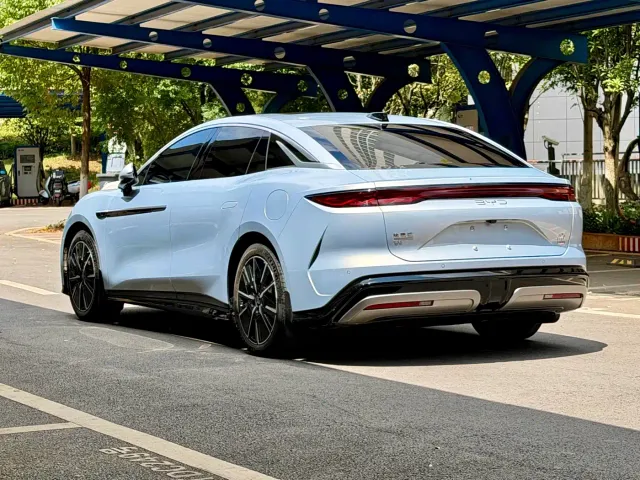 BYD Han L — Фото автомобиля 6