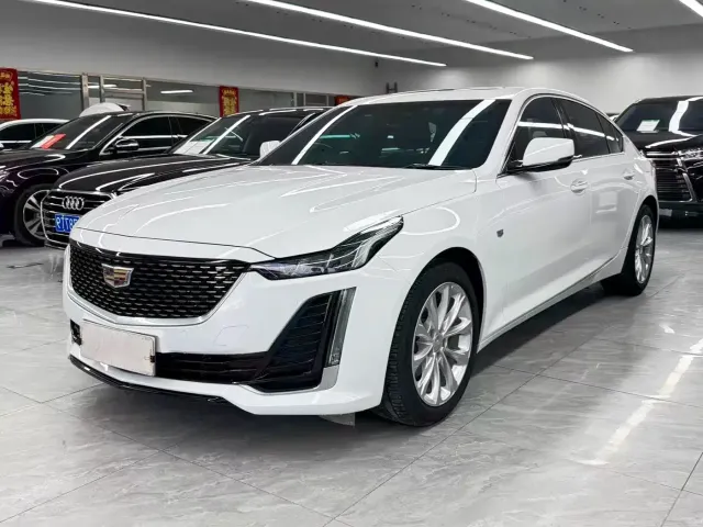 Фотография автомобиля — Cadillac CT5
