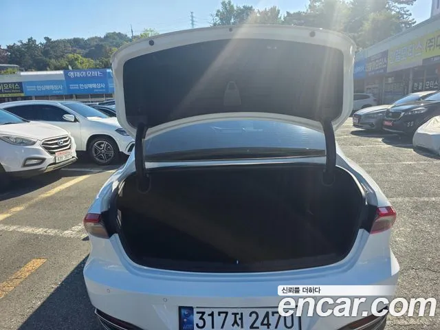 Hyundai Grandeur (New) Hybrid — Фото автомобиля 17