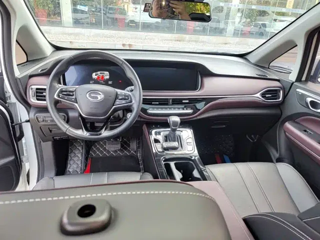 GAC Trumpchi M6 — Фото автомобиля 9